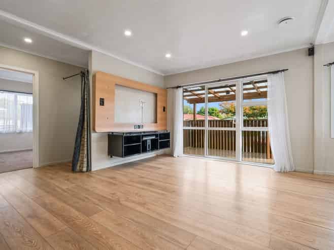 16 Scott Road, Papakura