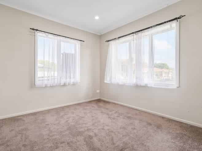 16 Scott Road, Papakura