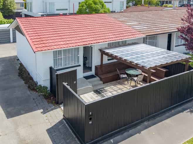 5/16 Holly Road, Saint Albans