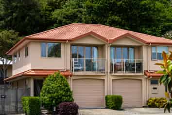 2/115 Grove Street, THE WOOD