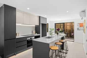 7B,C&D Maroubra Place, Botany Downs
