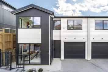 7B,C&D Maroubra Place, Botany Downs