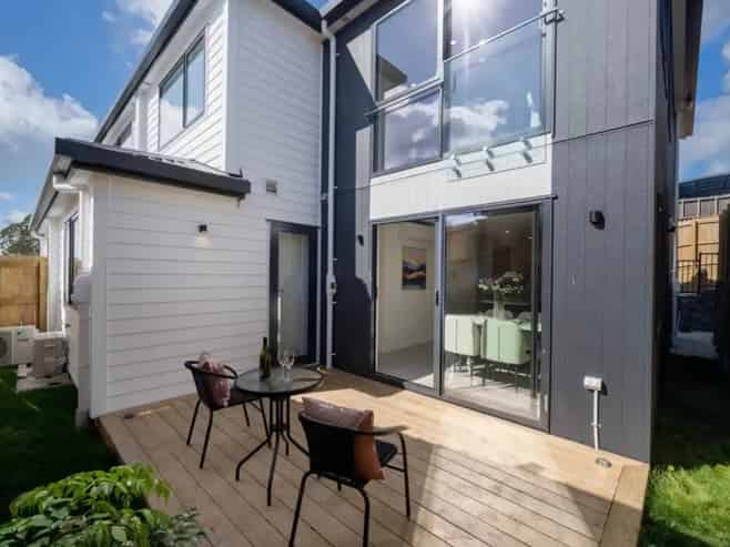7B,C&D Maroubra Place, Botany Downs