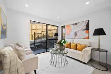 7B Maroubra Place, Botany Downs