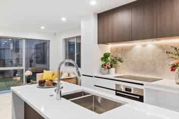 7D Maroubra Place, Botany Downs