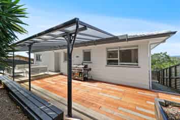 54 Chorley Avenue, Massey