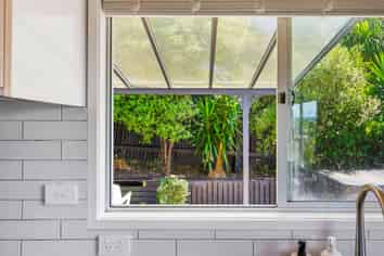 54 Chorley Avenue, Massey