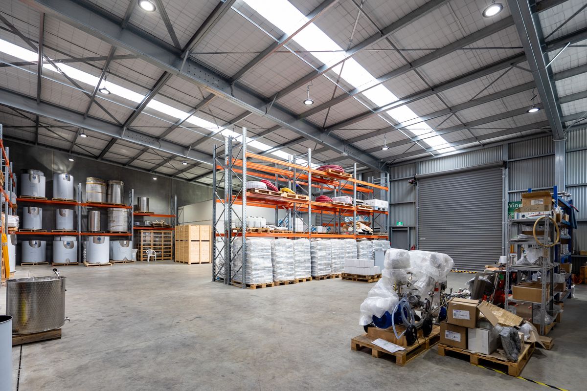 500 sqm Modern Industrial Facility - Ansicht 5
