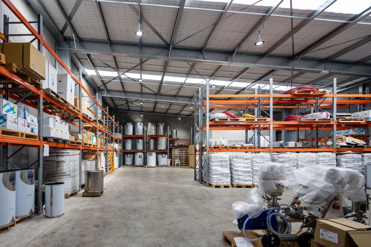 500 sqm Modern Industrial Facility - Mehr