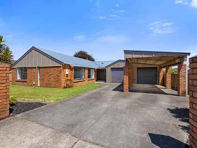 115 Heta Road, Highlands Park