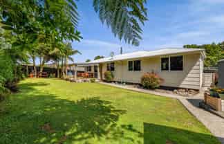 8 Shaldon Crescent, Blagdon