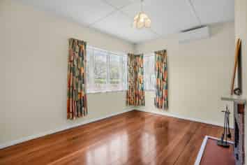 49 Pilcher Crescent, Naenae