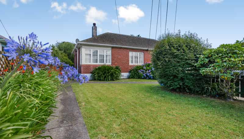 49 Pilcher Crescent, Naenae