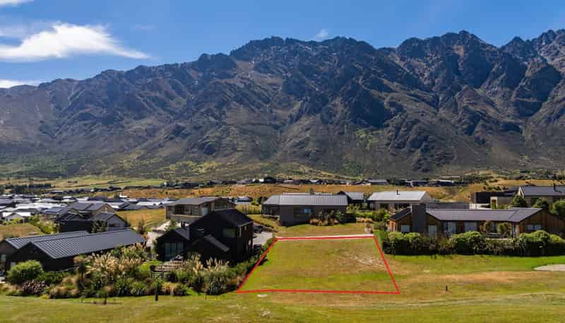 33 Cunninghams Drive, Jacks Point