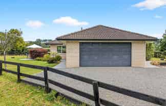1014 South Head Road, South Head, Helensville