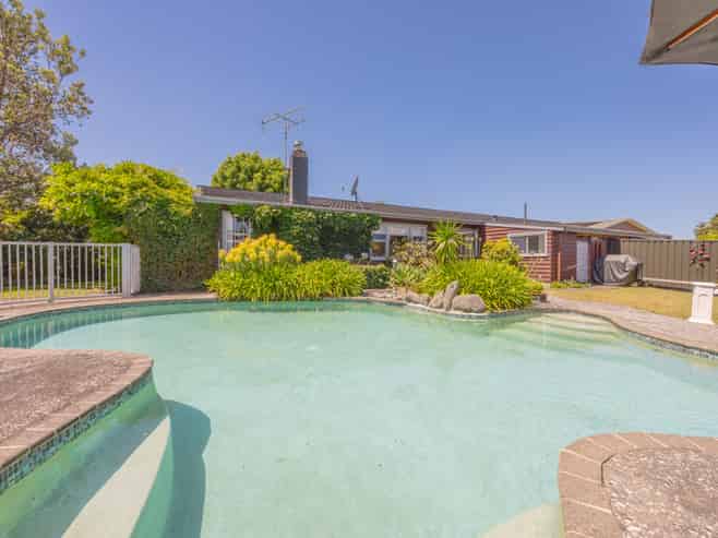 32 Kent Terrace, Taradale