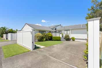 72 De Quincey Terrace, Highland Park