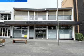 Iconic Retail/Showroom in Bustling New Lynn