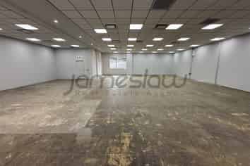 Iconic Retail/Showroom in Bustling New Lynn