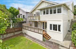 Upper Flat/38 Waipapa Road, Hataitai