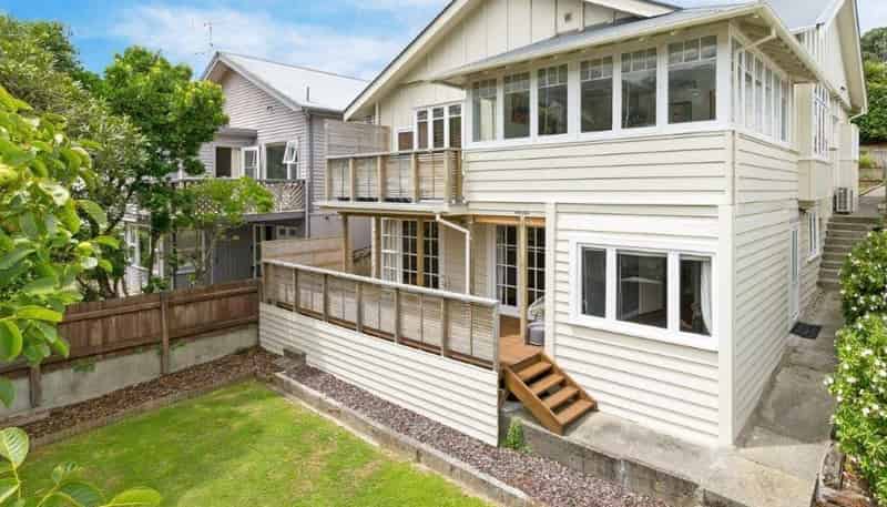 Upper Flat/38 Waipapa Road, Hataitai