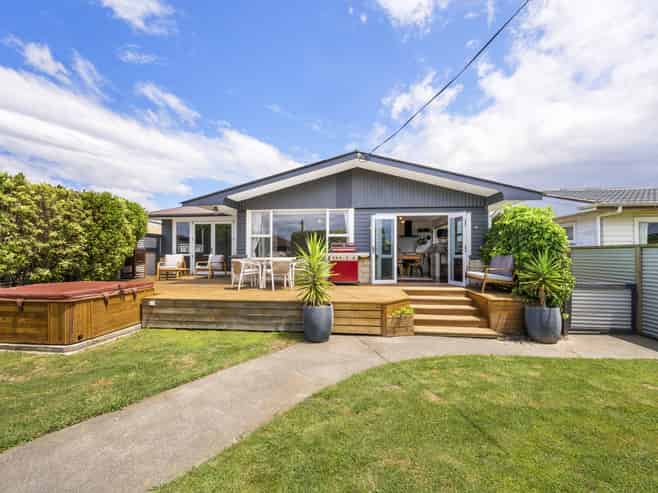 129 Riverbend Road, Onekawa