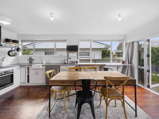 129 Riverbend Road, Onekawa