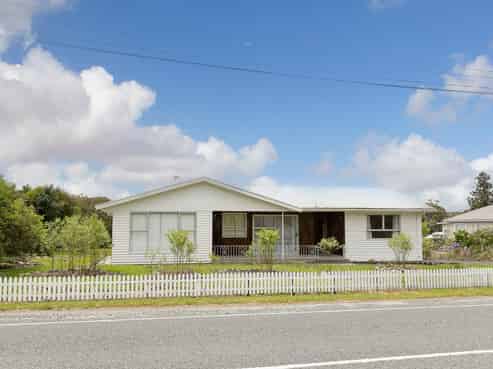 2101 Paparoa Valley Road, Paparoa