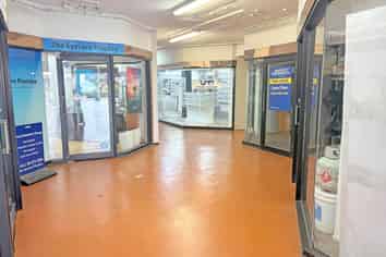 AFFORDABLE 78M² RETAIL/OFFICE SPACE FOR LEASE
