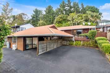 56 & 56A Glennandrew Drive, Half Moon Bay