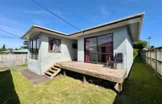 7 Marlene Avenue, Te Atatu South