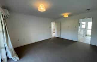 4/690 Pakuranga Road, Pakuranga