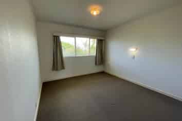 4/690 Pakuranga Road, Pakuranga