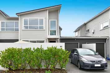 93 Karepiro Drive, Stanmore Bay