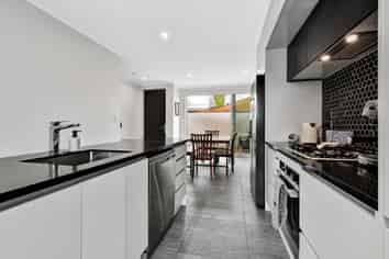 93 Karepiro Drive, Stanmore Bay