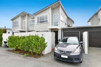 93 Karepiro Drive, Stanmore Bay