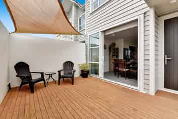 93 Karepiro Drive, Stanmore Bay