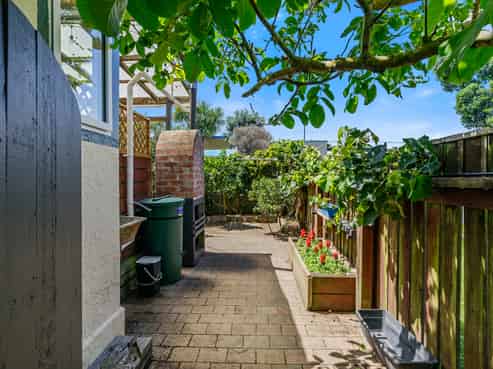 81 Adelaide Street, Petone