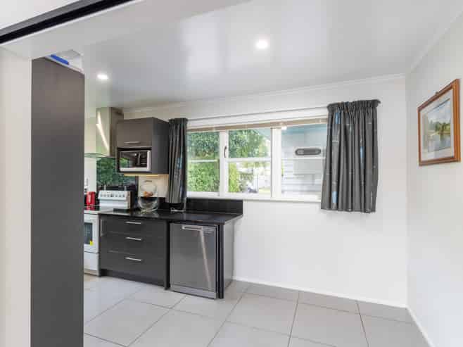 8 Davis Crescent, Elderslea