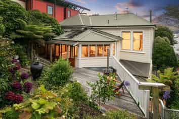 16 Talavera Terrace, Kelburn