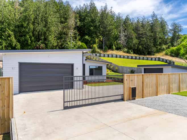 82 Riverside Road, Whataupoko