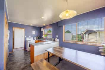 422 Kennedy Road, Pirimai