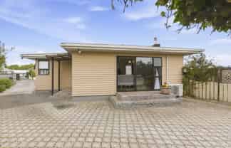 49 Walton Road, Paraparaumu Beach