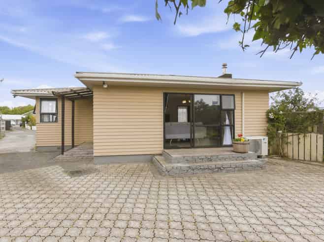 49 Walton Road, Paraparaumu Beach