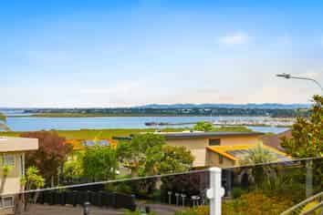 23 Bannings Way, West Harbour