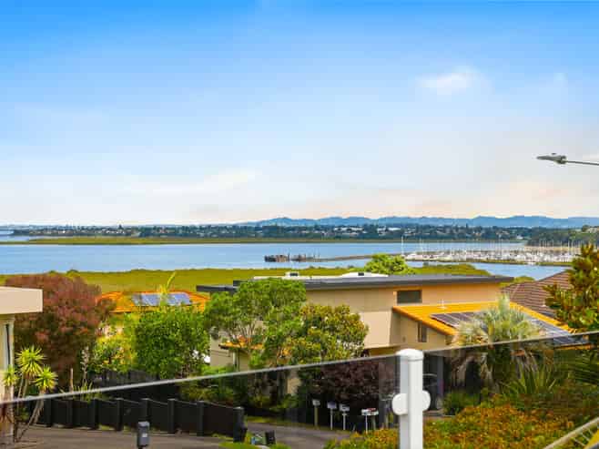 23 Bannings Way, West Harbour