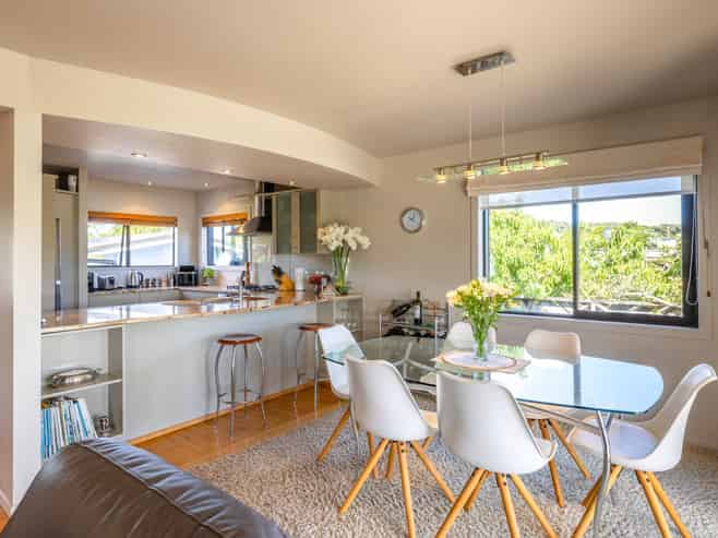 17 Shelly Beach Road, Surfdale