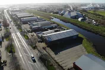 High profile commercial premises