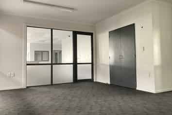 High profile commercial premises