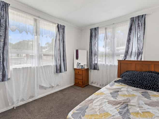 8 Celadon Place, Wiri